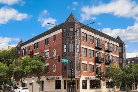4603 N Racine Ave #401, Chicago, IL 60640