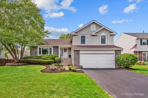 1274 Fernleaf Dr, Crystal Lake, IL 60014