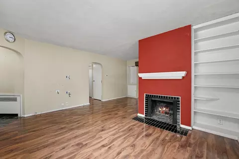 816 Brook St, Elgin, IL 60120 photo 5