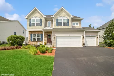 834 Blue Aster Pkwy, Gilberts, IL 60136