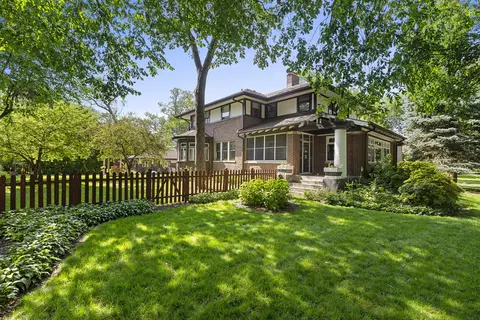 3656 N Avers Ave, Chicago, IL 60618