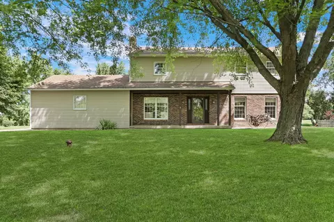42 W872 Whirlaway Dr, Elburn, IL 60119