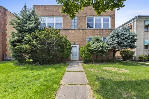 9006 Bronx Ave #2N, Skokie, IL 60077