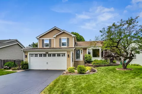 1034 Shady Tree Ln, Wheeling, IL 60090