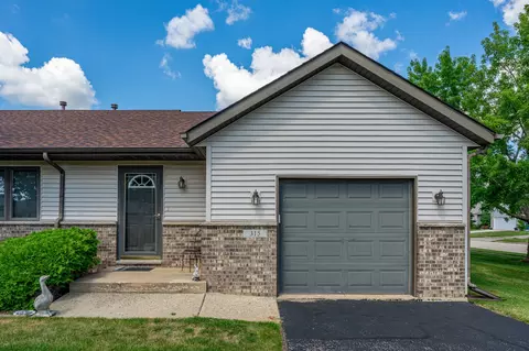 315 Pebbles Ave, Belvidere, IL 61008