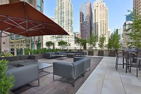 21 E Huron St #4402, Chicago, IL 60611 photo 13