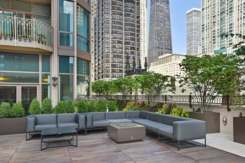 21 E Huron St #4402, Chicago, IL 60611 photo 16