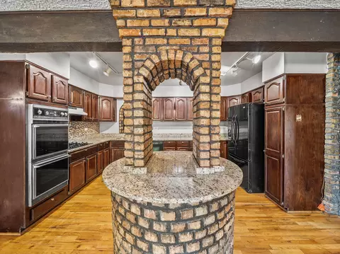 7430 S Octavia Ave, Bridgeview, IL 60455 photo 4
