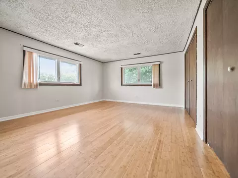 7430 S Octavia Ave, Bridgeview, IL 60455 photo 28