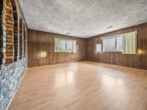 7430 S Octavia Ave, Bridgeview, IL 60455 photo 33