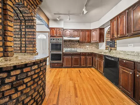 7430 S Octavia Ave, Bridgeview, IL 60455 photo 5