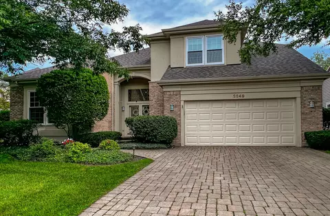 2349 Masters Ln, Riverwoods, IL 60015