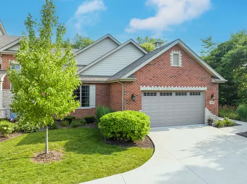 9281 Vesper Ln, Frankfort, IL 60423