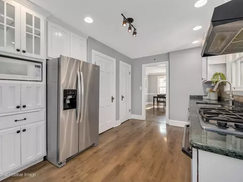 626 E Indiana St, Wheaton, IL 60187 photo 8