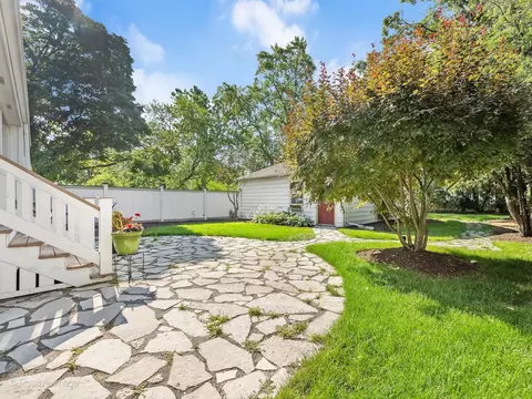 626 E Indiana St, Wheaton, IL 60187 photo 18