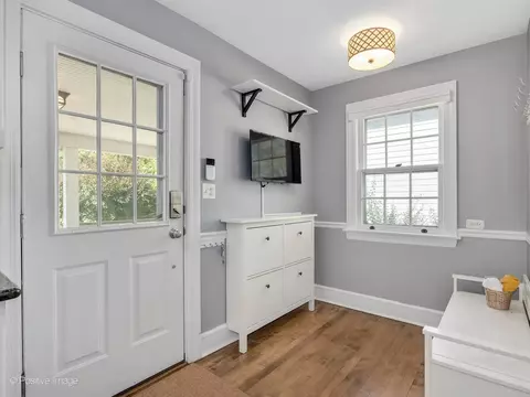 626 E Indiana St, Wheaton, IL 60187 photo 9