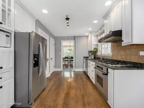 626 E Indiana St, Wheaton, IL 60187 photo 7