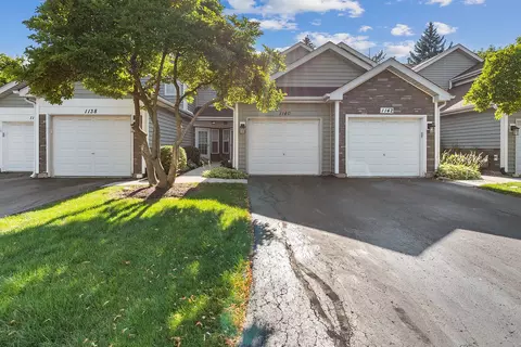 1140 Regency Ct, Schaumburg, IL 60193