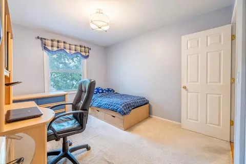 131 S Berteau Ave, Bartlett, IL 60103 photo 11
