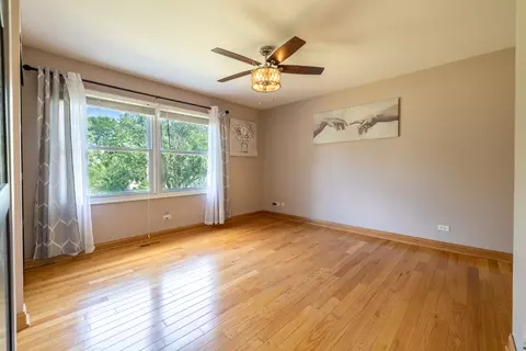 131 S Berteau Ave, Bartlett, IL 60103 photo 6