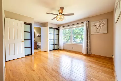 131 S Berteau Ave, Bartlett, IL 60103 photo 7