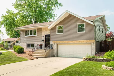 1514 Princeton Ln, Schaumburg, IL 60193