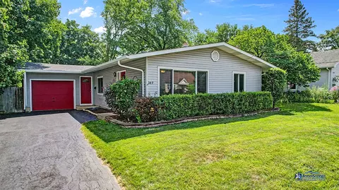 349 S Slusser St, Grayslake, IL 60030