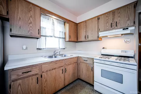 3928 153rd St, Midlothian, IL 60445 photo 7