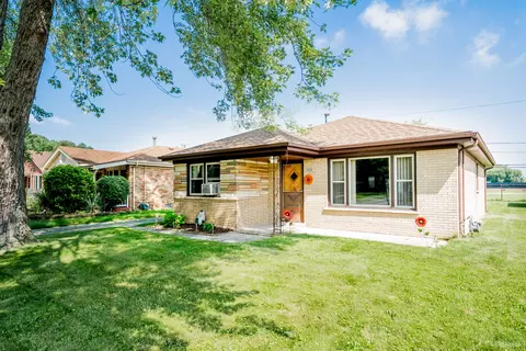 3928 153rd St, Midlothian, IL 60445