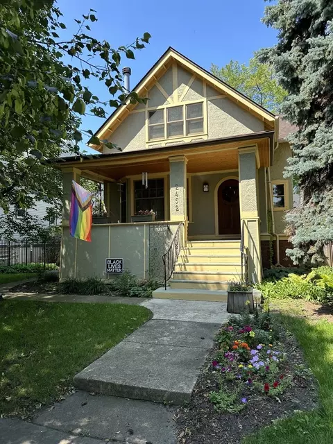 2452 N Bernard St, Chicago, IL 60647