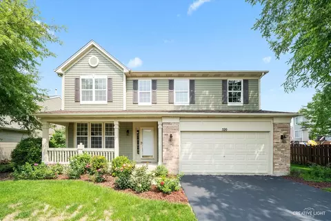 520 Waterford Ln, South Elgin, IL 60177