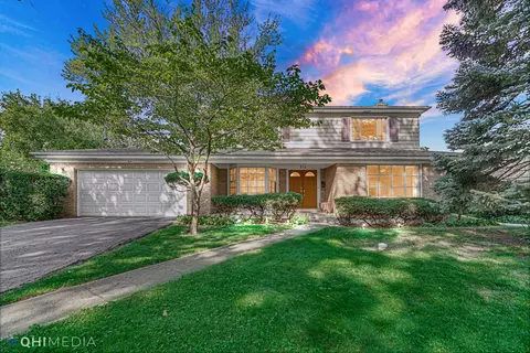 814 S Fernandez Ave, Arlington Heights, IL 60005