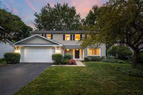 1467 Inverrary Dr, Naperville, IL 60563