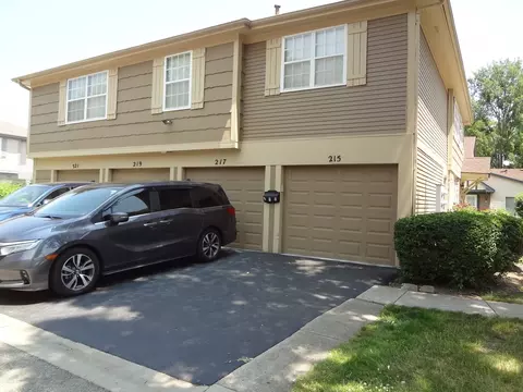 217 Redwood Ct #217, Vernon Hills, IL 60061