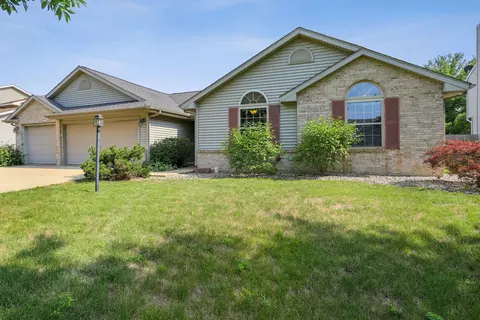 3805 Glenn Brooke Rd, Champaign, IL 61822