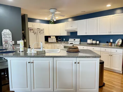 803 Heather Ln, Ottawa, IL 61350 photo 7