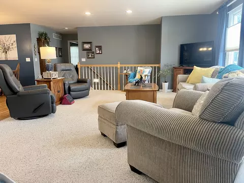 803 Heather Ln, Ottawa, IL 61350 photo 3