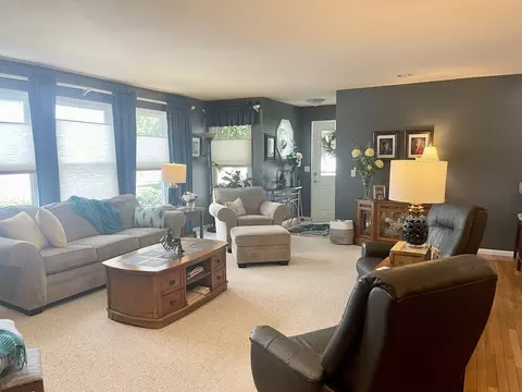 803 Heather Ln, Ottawa, IL 61350 photo 4
