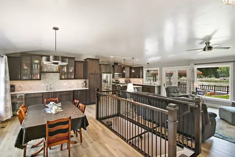 1219 Blackhawk Ave, Mchenry, IL 60051 photo 9