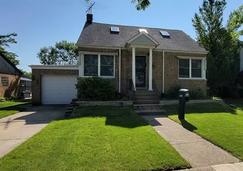 4445 Fishermans Ter, Lyons, IL 60534