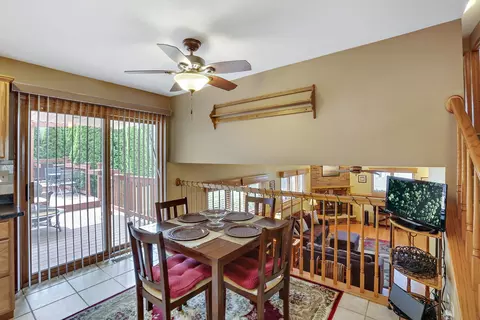 722 Harrison Ct, Crete, IL 60417 photo 6
