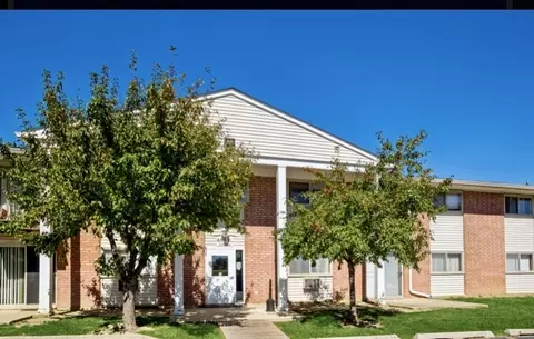 659 E Fullerton Ave #9-201, Glendale Heights, IL 60139
