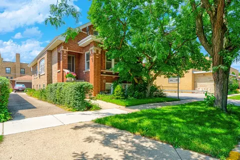 2320 East Ave, Berwyn, IL 60402