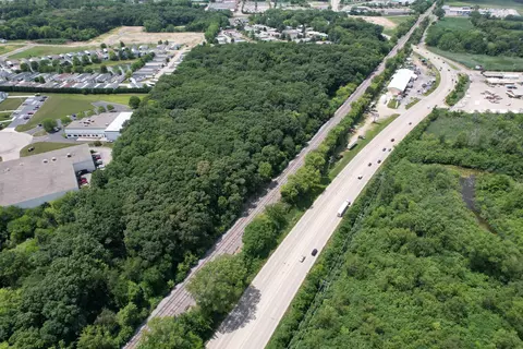 View/Area - 3712 Three Oaks Rd, Cary, IL 60013 photo 6 of 12