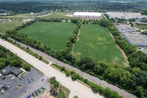 View/Area - 3712 Three Oaks Rd, Cary, IL 60013 photo 8 of 12