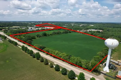 View/Area - 3712 Three Oaks Rd, Cary, IL 60013 photo 11 of 12