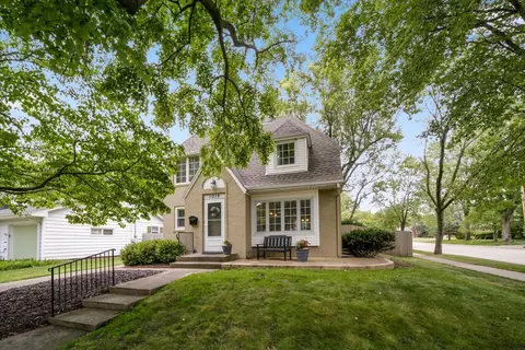 1019 W Union St, Champaign, IL 61821