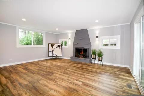 435 Mohave St, Hoffman Estates, IL 60169 photo 8