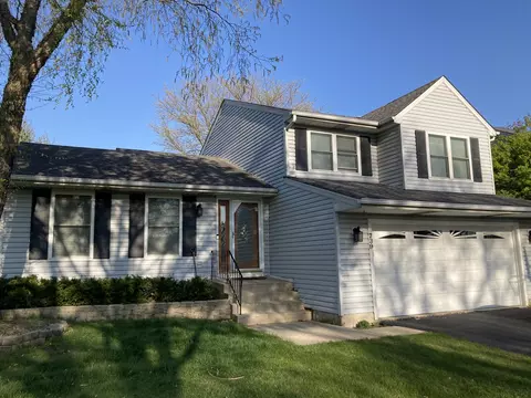 739 Cutter Ln, Elk Grove Village, IL 60007