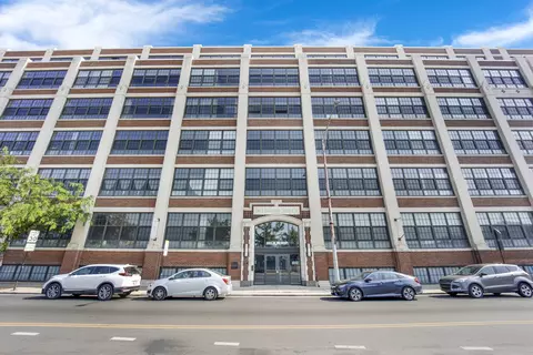 3963 W Belmont Ave #331, Chicago, IL 60618